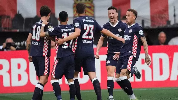 Hollanda Ligi'nde şampiyon PSV!
