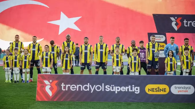 Fenerbahçe tribünleri sadece 1 futbolcusunu alkışladı