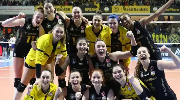 Şampiyon Vakıfbank'ta iki ayrılık birden! Resmi açıklama geldi...
