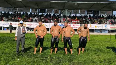 Afyonkarahisar'da başpehlivan Feyzullah Aktürk oldu