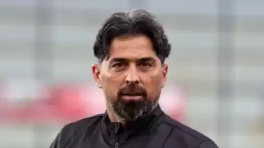 İlhan Palut: "Ligde istediğimiz yerin uzağında kaldık"