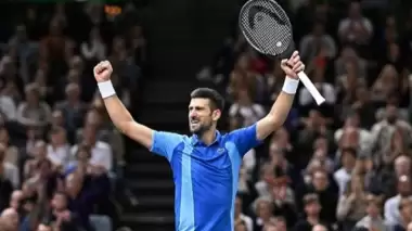 Novak Djokovic "100'ler kulübünde"
