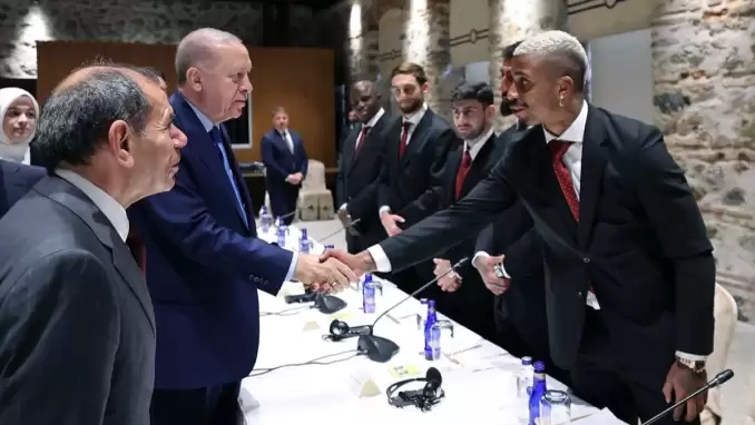 Cumhurbaşkanı Erdoğan, Galatasaray'ı kabul etti