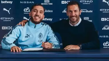 Rayan Cherki, Manchester City'de!