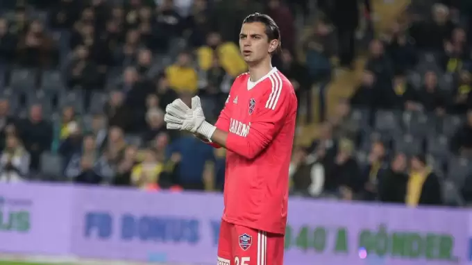 Çağlar Şahin Akbaba'dan Rekor: 1. Lig'in En Çok Forma Giyen İsmi Oldu