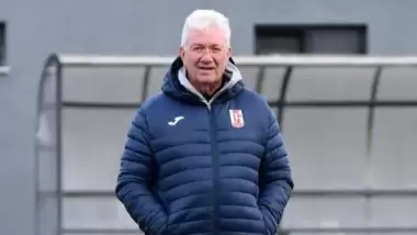 Balıkesirspor'da İsmail Ertekin ile yollar ayrıldı