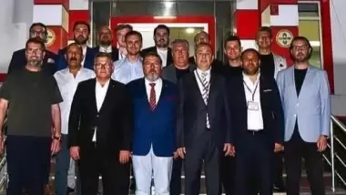 Balıkesirspor'da asbaşkan ve yönetim üyesi istifa etti, başkan devam etti