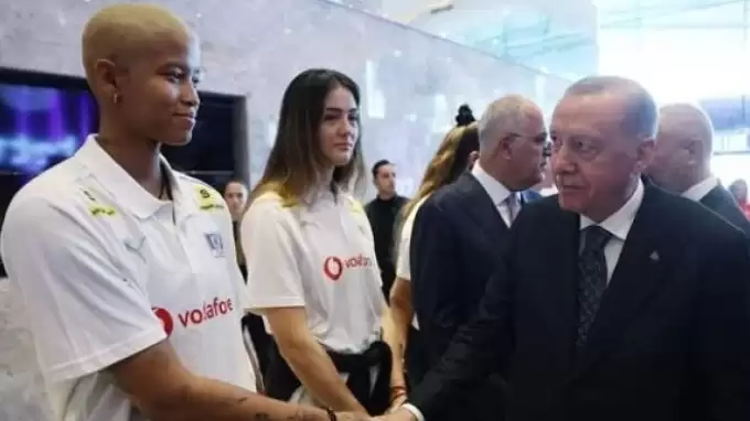 Cumhurbaşkanı Erdoğan, A Milli Kadın Voleybol Takımını kabul etti
