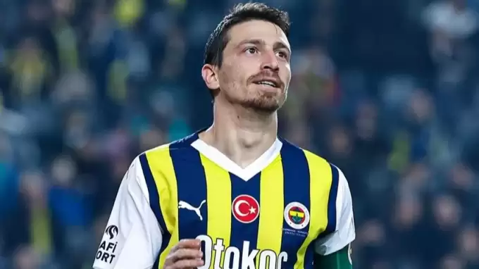 Mert Hakan Yandaş gelen teklifleri kulübe iletti! Fenerbahçe kararını verdi