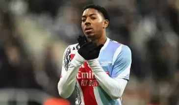 Arsenal'de Myles Lewis-Skelly imzayı attı