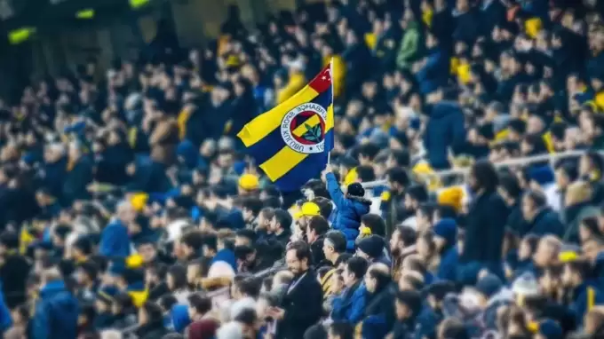 Fenerbahçe'den iç transfer hamlesi: İmzalar atıldı!