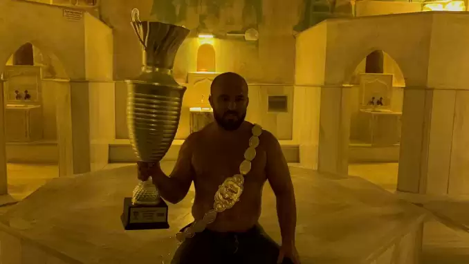 Kırkpınar şampiyonu hamam geleneğini bu yıl da sürdürdü