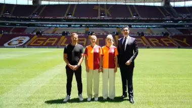 Galatasaray'da çifte imza: Resmi açıklama yapıldı