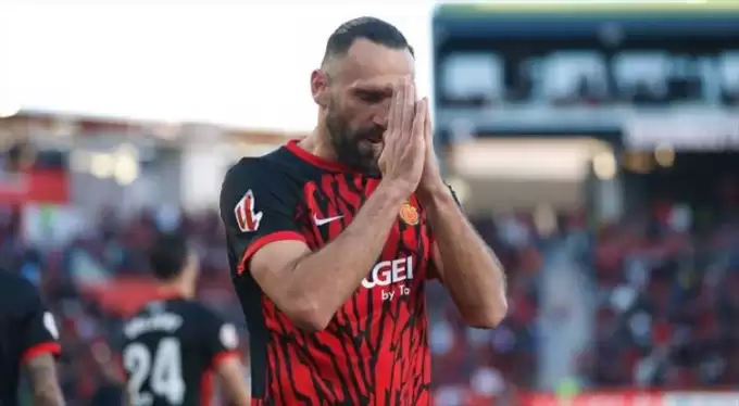 Vedat Muriqi'ten resmi imza geldi! 2029'a kadar sözleşme...