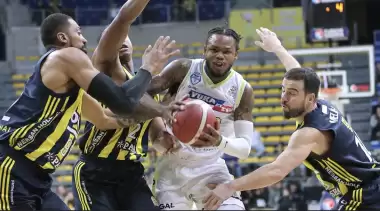 Merkezefendili yıldız Amerika'da ağır suçlamadan kodese düştü