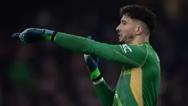 Altay Bayındır'a şans doğdu!