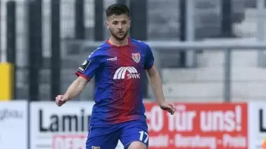 Sakaryaspor, Bosnalı orta sahayı transfer etti!