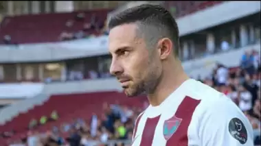 Erzurum ve Van tecrübeli savunmacının peşinde