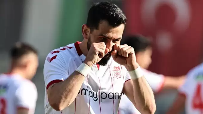 Transfer resmen açıklandı! İşte Emrah Başsan'ın yeni takımı...