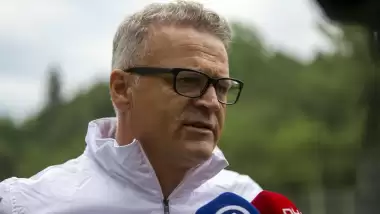 Sakaryaspor'da İrfan Buz'dan transfer müjdesi! Kanat oyuncusu kampa katılacak...