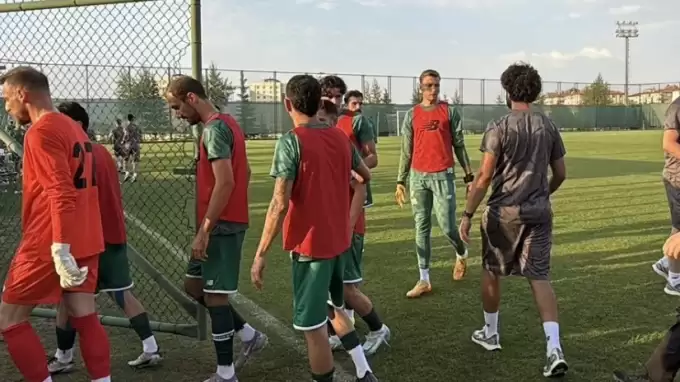 Başkan takımı sahadan çekti! Bursaspor maçı yarıda kaldı