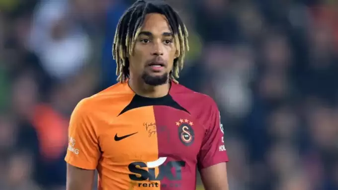 Yılın transferi duyuruldu! Ezeli rakibe hoş geldin Sacha Boey