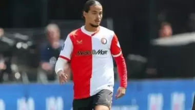 Feyenoord, Cezayirli yıldız ile sözleşme yeniledi