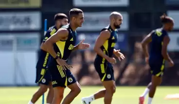 Fenerbahçe, Feyenoord maçının hazırlıklarına devam etti