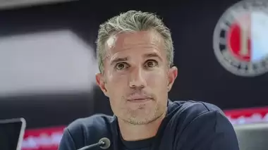 Robin van Persie: ''Fenerbahçe'nin yeri bende özeldir''