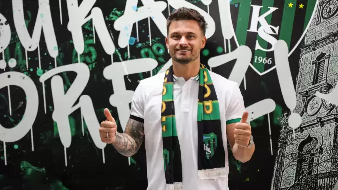 İmzalar atıldı! Karol Linetty, Kocaelispor'da...