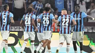 Trabzonspor, Antalyaspor karşısına 3'te 3 için çıkıyor! İşte Fatih Tekke'nin 11'i...