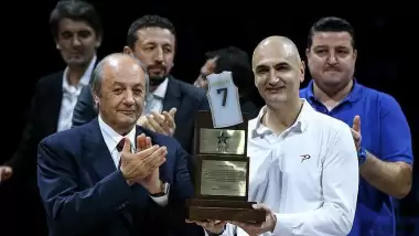 Basketbol efsanesi Petar Naumoski'nin oğlu Süper Lig'de!