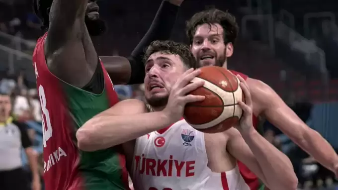 Milliler'den 30 Ağustos'ta görkemli galibiyet! 3/3...