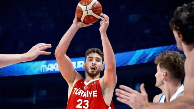 12 Dev Adam gümbür gümbür! Liderlik için kaldı bir...