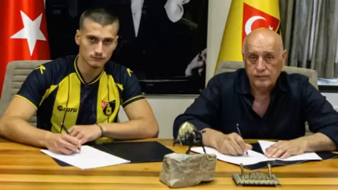 İstanbulspor'a genç forvet!