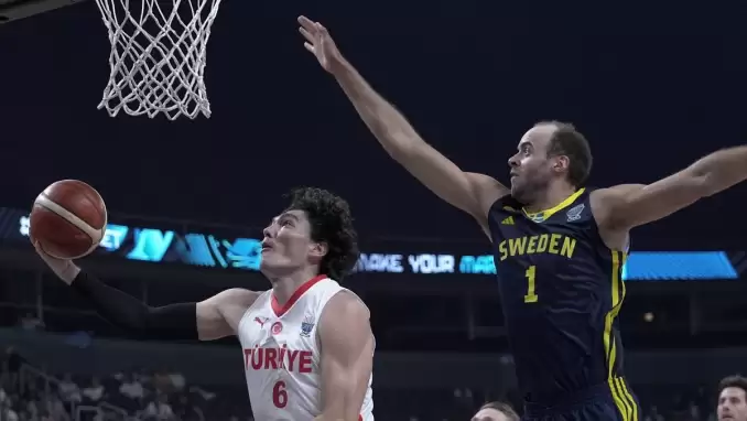 Cedi Osman: "12'de oynamak gerçekten zor"