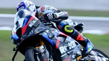 Toprak Razgatlıoğlu durdurulamıyor: Üst üste 10. galibiyet!