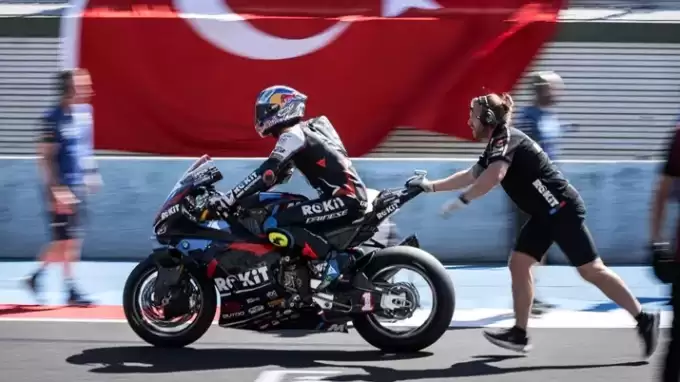 Toprak Razgatlıoğlu'ndan Fransa'da rekor!