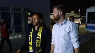 Tedesco’nun Yolculuğu: Fenerbahçe’nin Cesur Kararı ve Gökhan Gönül’ün Sessiz Zaferi