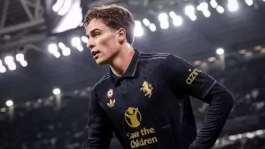 İtalya Ligi'nde Kenan Yıldız'a büyük onur! Yıldız futbolcuları geride bıraktı