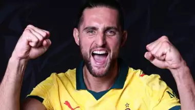 Galatasaray da ilgileniyordu... Yeni takımıyla antrenmanlara başladı