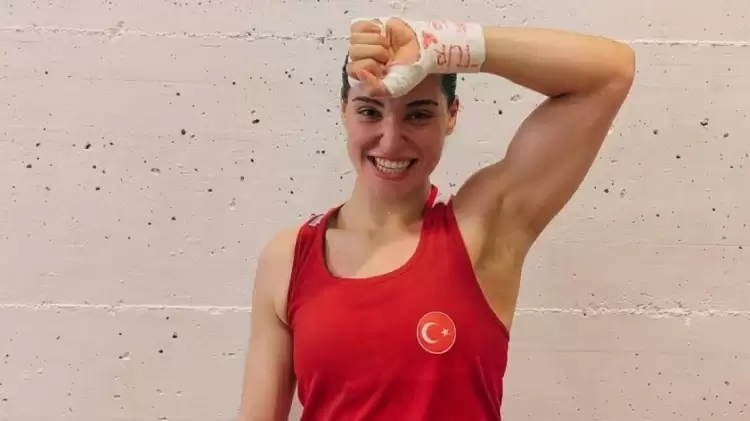 Milli boksör Büşra Işıldar, Dünya Şampiyonası'nda finalde!