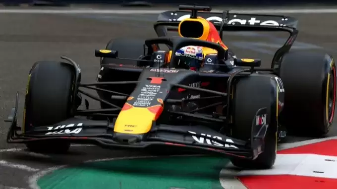 Azerbaycan Grand Prix'sinde pole pozisyonu Verstappen'in!
