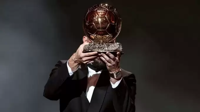 2025 Ballon d'Or'un sahibi belli oldu! İlk kez kazandı