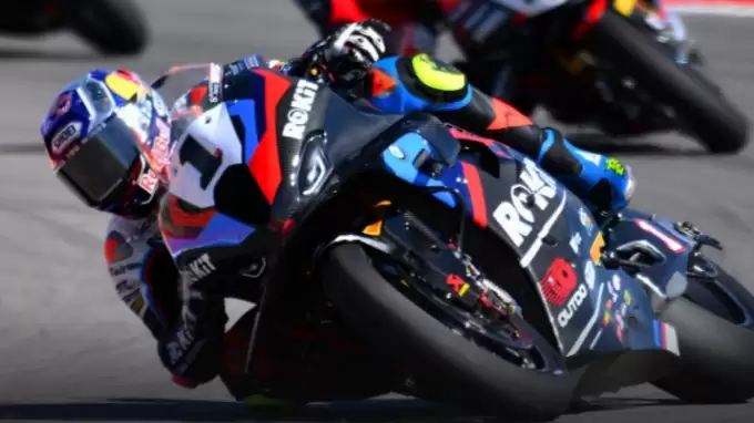 Toprak Razgatlıoğlu kariyerinde bir ilki daha başardı!