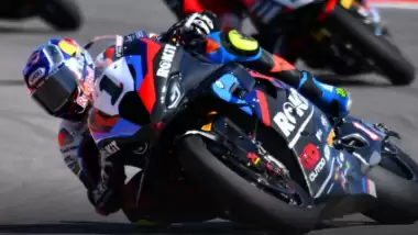 Toprak Razgatlıoğlu kariyerinde bir ilki daha başardı!