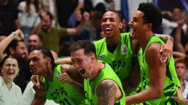 Tofaş son şampiyon Fenerbahçe'yi son saniyede yıktı!