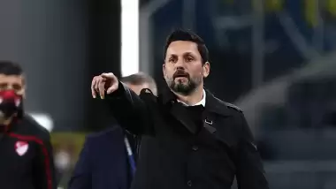 Erol Bulut'tan flaş Fenerbahçe açıklamaları! "İstemediğim futbolcular alındı"