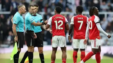 Liverpool'un kaybettiği haftada Arsenal hata yapmadı!