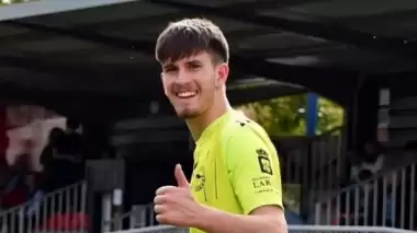 Futbol maçında başına darbe almıştı: 19 yaşındaki kaleci vefat etti!